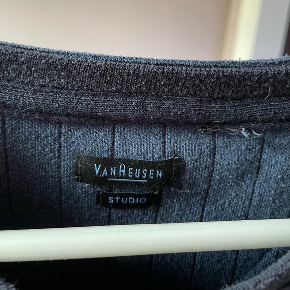 Vintage Van Huesen Shirt - Picture 2 of 6